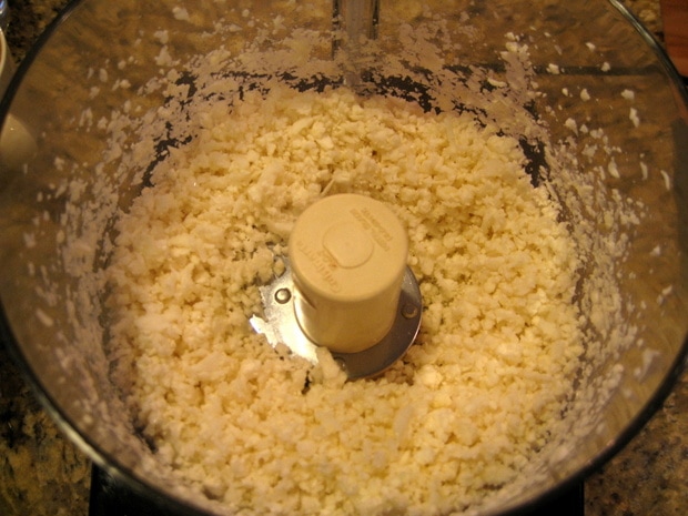 How to Make Cauliflower Rice by www.everydaymaven.com