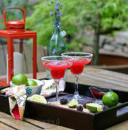 Blackberry Margaritas from www.everydaymaven.com