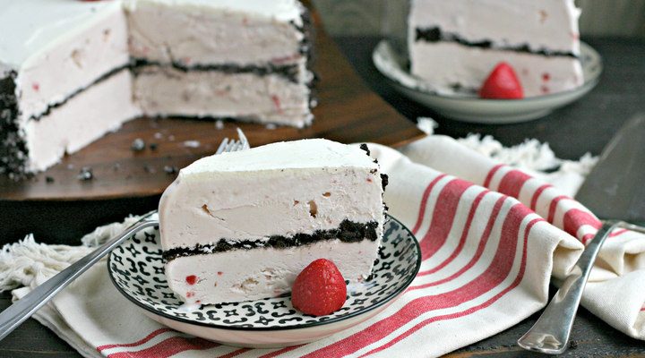Old School Ice Cream Cake with Cookie Crumble