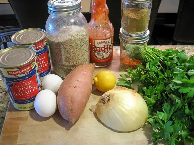 ingredients to make salmon cakes