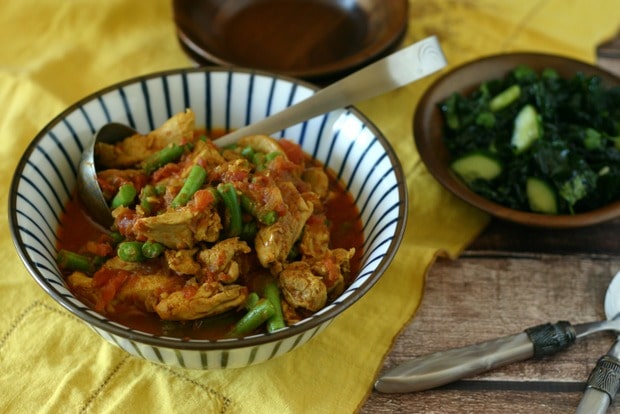 Chicken, Tomato & Green Bean Curry from www.EverydayMaven.com
