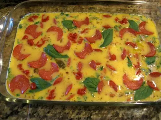 Pepperoni Pizza Egg Casserole from www.EverydayMaven.com