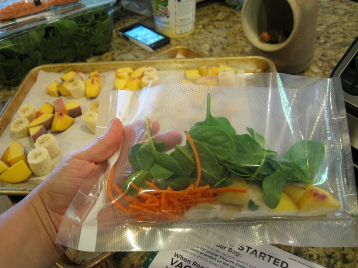 How To Freeze Smoothie Packs with the FoodSaver®