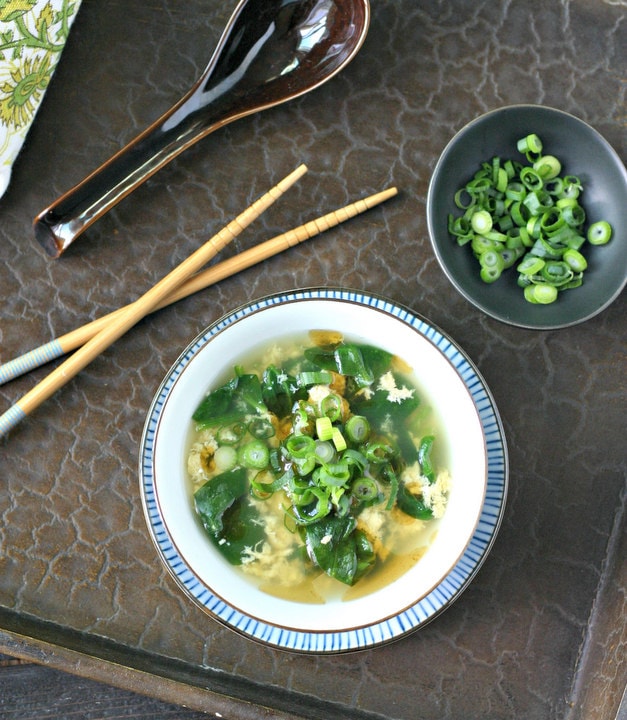 Quick Spinach Egg Drop Soup from www.EverydayMaven.com