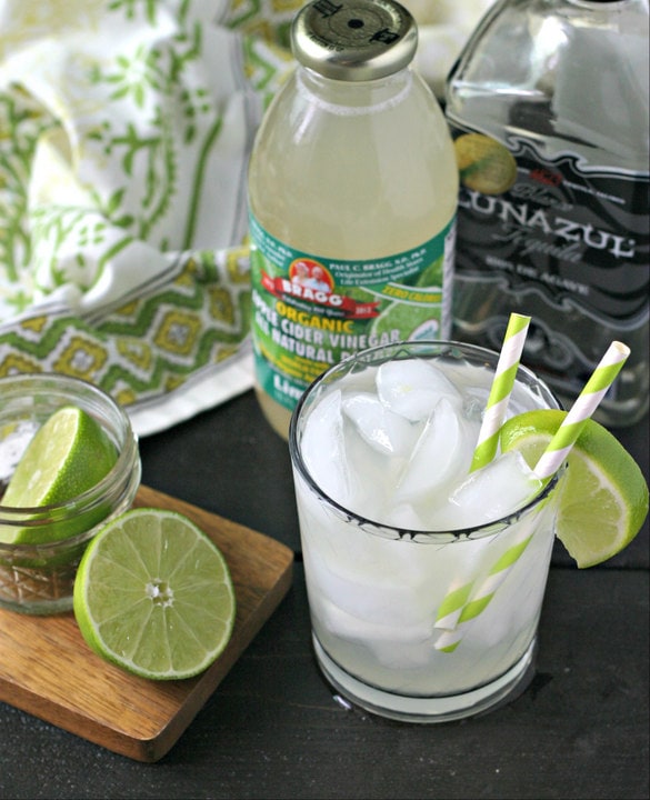 The Skinniest Skinny Margarita from www.EverydayMaven.com