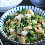 Shrimp and Broccoli Stir Fry in Ginger Sauce from www.EverydayMaven.com