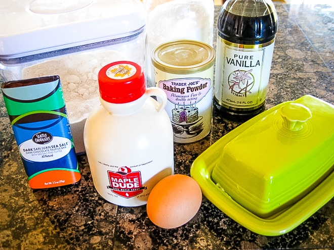 ingredients to make maple microwave cake